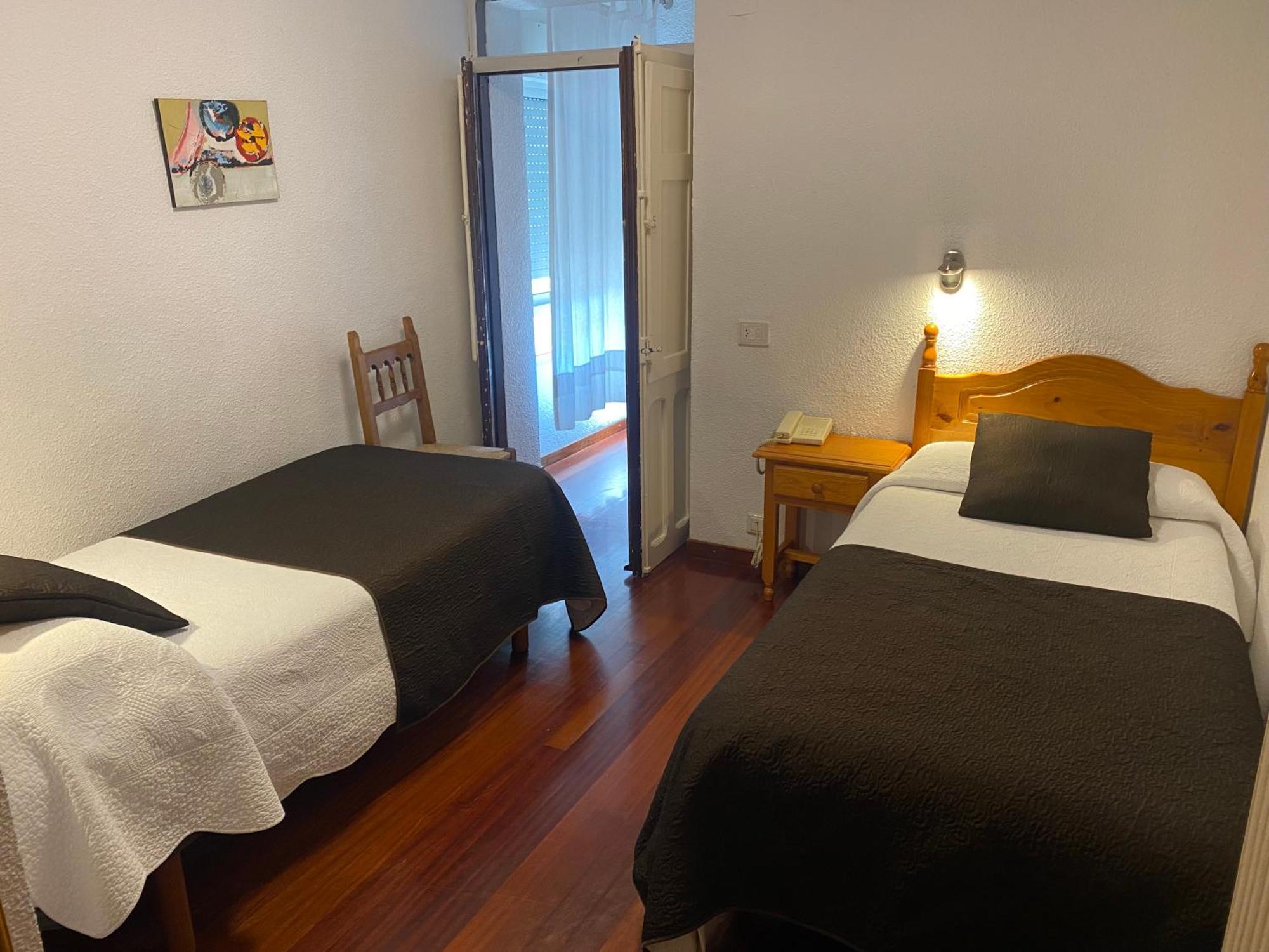 Hotel La Rambla Biescas  Exterior photo