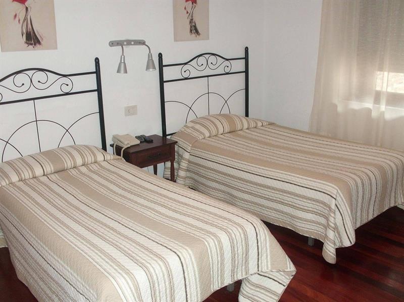 Hotel La Rambla Biescas  Exterior photo